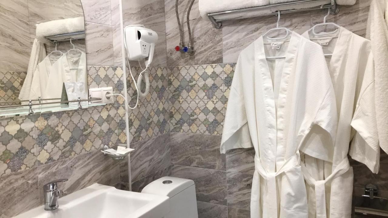 Hotel In Sukhum Σουχούμι Εξωτερικό φωτογραφία