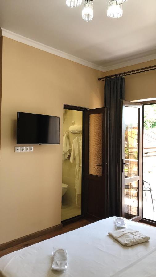 Hotel In Sukhum Σουχούμι Εξωτερικό φωτογραφία
