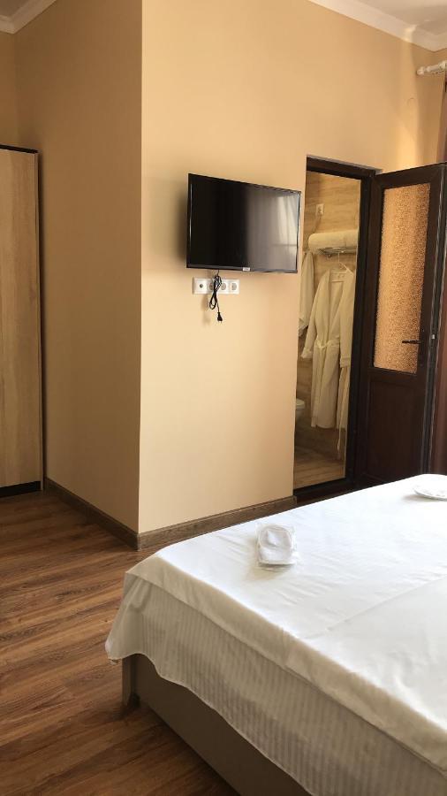 Hotel In Sukhum Σουχούμι Εξωτερικό φωτογραφία