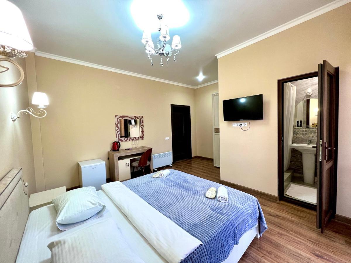 Hotel In Sukhum Σουχούμι Εξωτερικό φωτογραφία