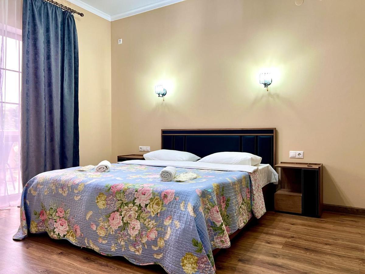 Hotel In Sukhum Σουχούμι Εξωτερικό φωτογραφία