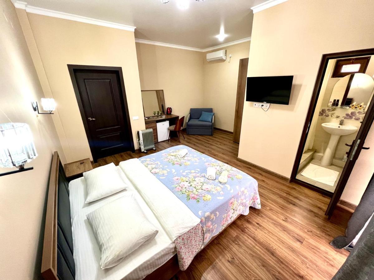 Hotel In Sukhum Σουχούμι Εξωτερικό φωτογραφία
